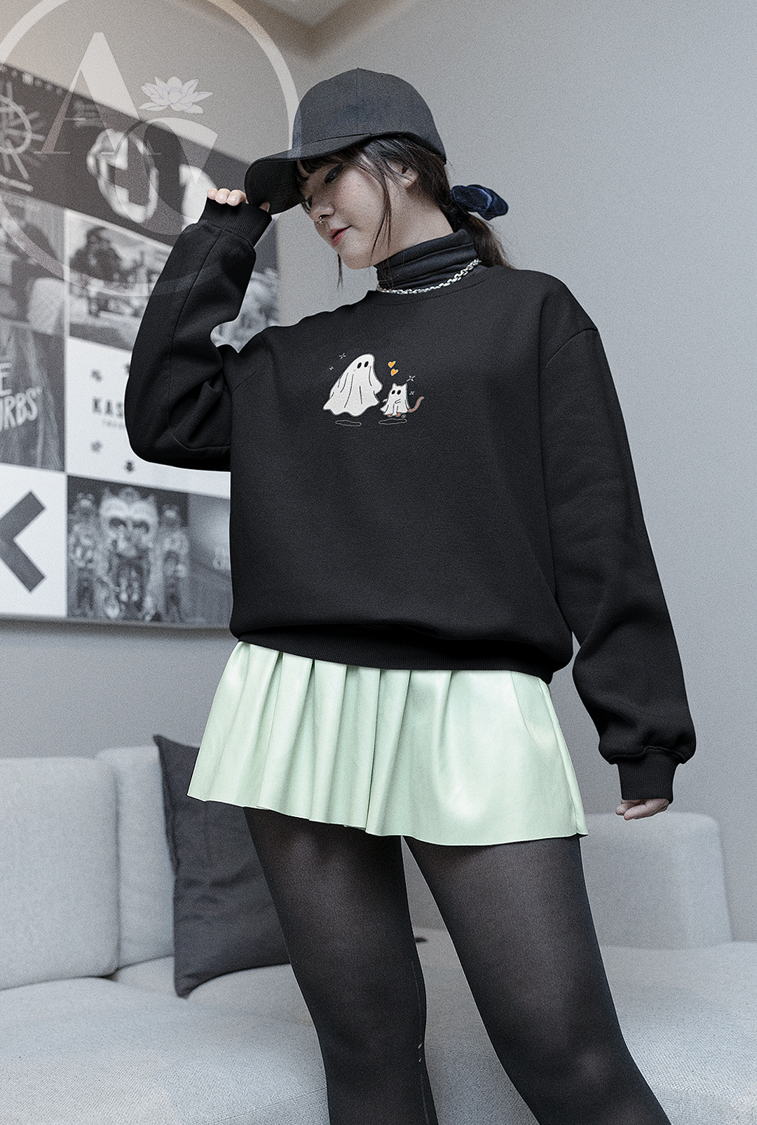"The Ghoul's Cat" Halloween Crewneck Jumper / Hoodie